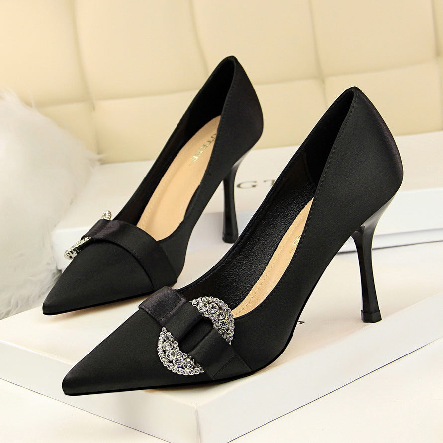 Pointed high heels - Snapitonline