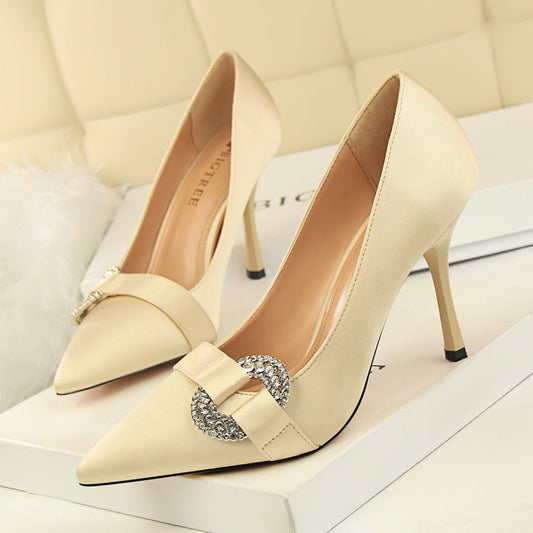 Pointed high heels - Snapitonline