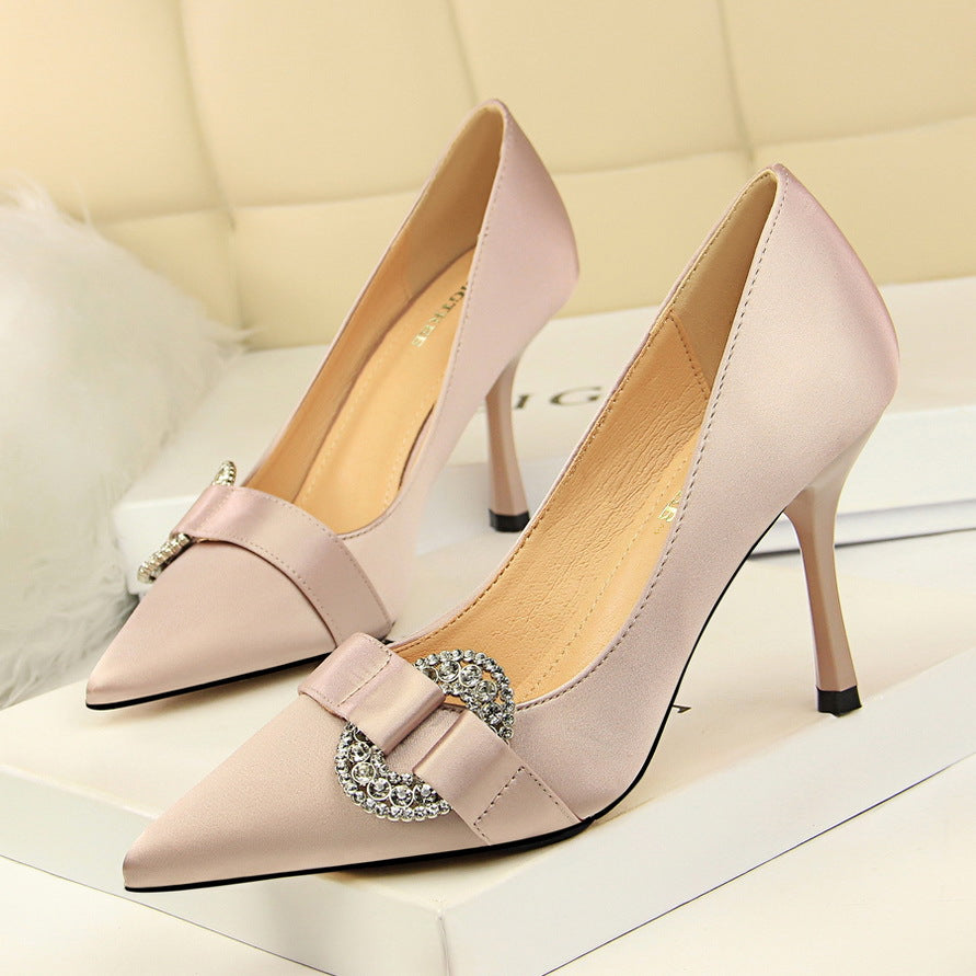 Pointed high heels - Snapitonline