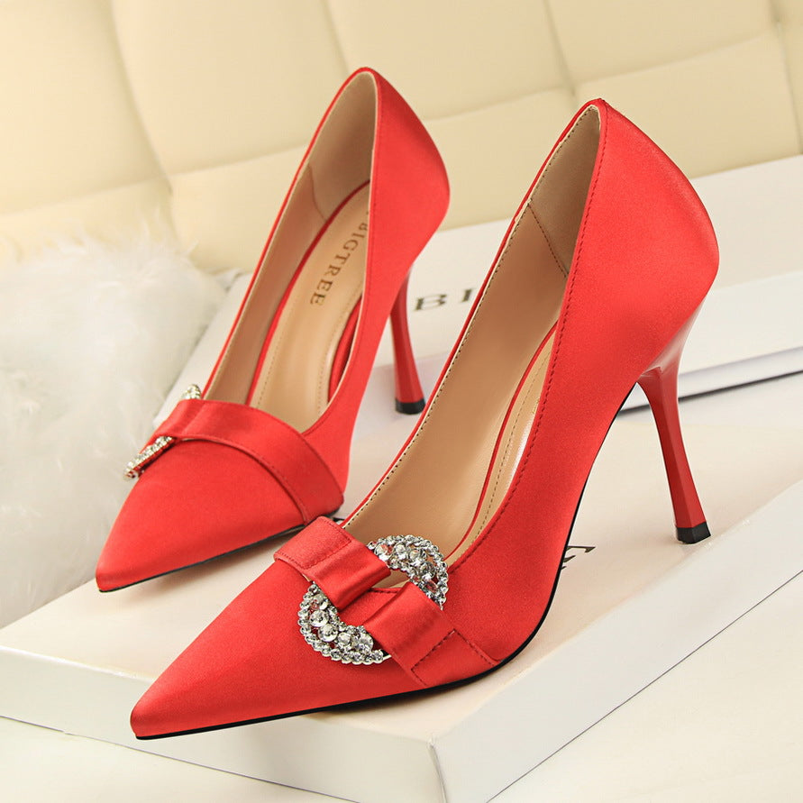 Pointed high heels - Snapitonline