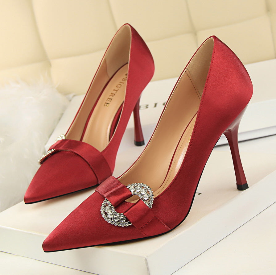 Pointed high heels - Snapitonline