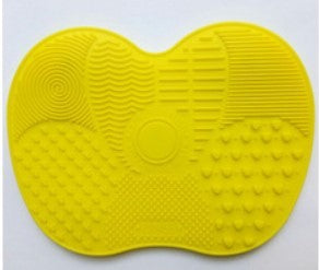 Brush Cleansing Mat Snapitonline
