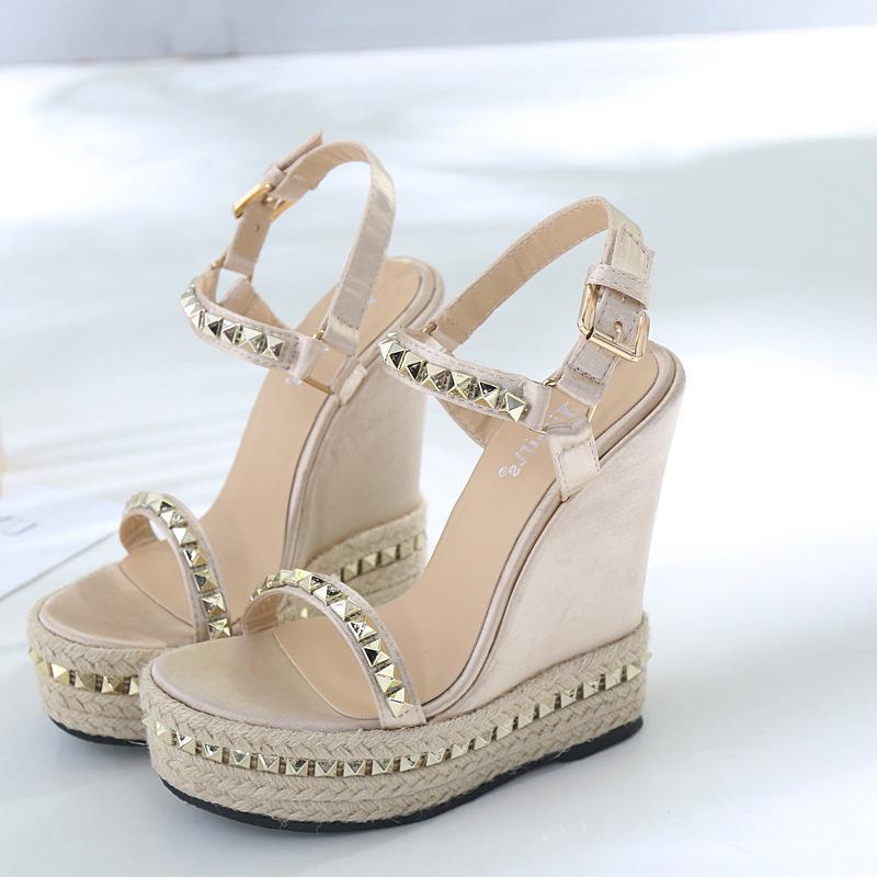 Fashion Temperament Wedge Heel Rivet Women Sandals Snapitonline